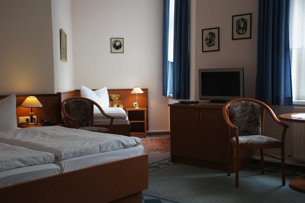 Hotel-Pension Seeblick Kuhlungsborn Ruang foto